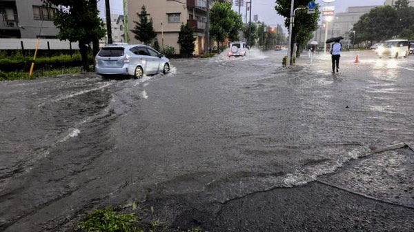 集中豪雨による冠水