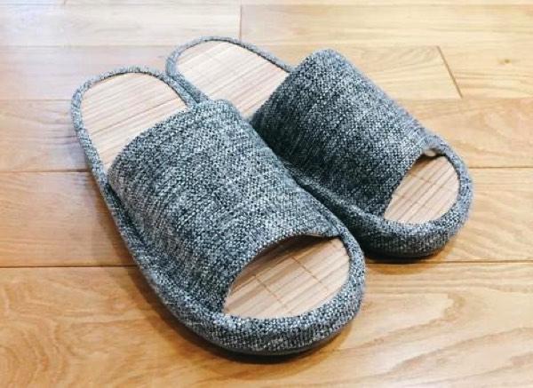 厚底スリッパ