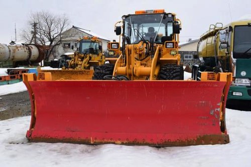 除雪車を正面から