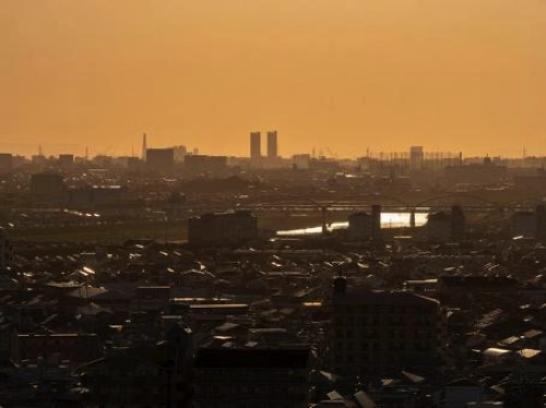 黄砂が降る街並み