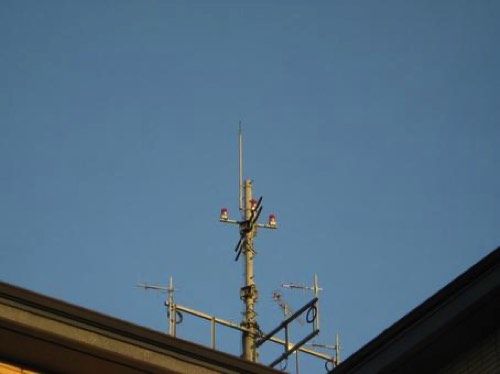 屋外の雷サージ