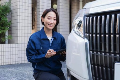 自動車整備士女性