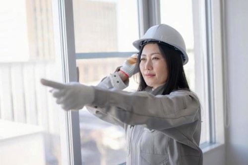 点検調査員女性