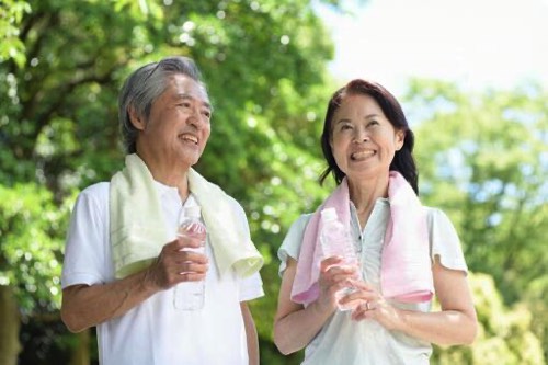 健康的な年配夫婦