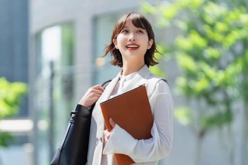 ポジティブな女性