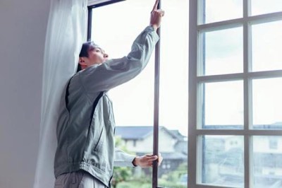 窓のフィルム貼り