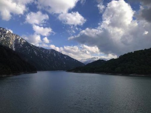 富山県黒部市の黒部ダム