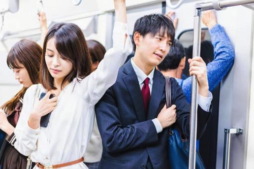 通勤ラッシュ